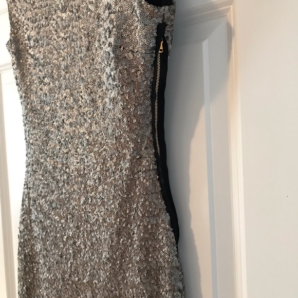 Zara women’s silver sequin dress size small - Picture 3 of 6